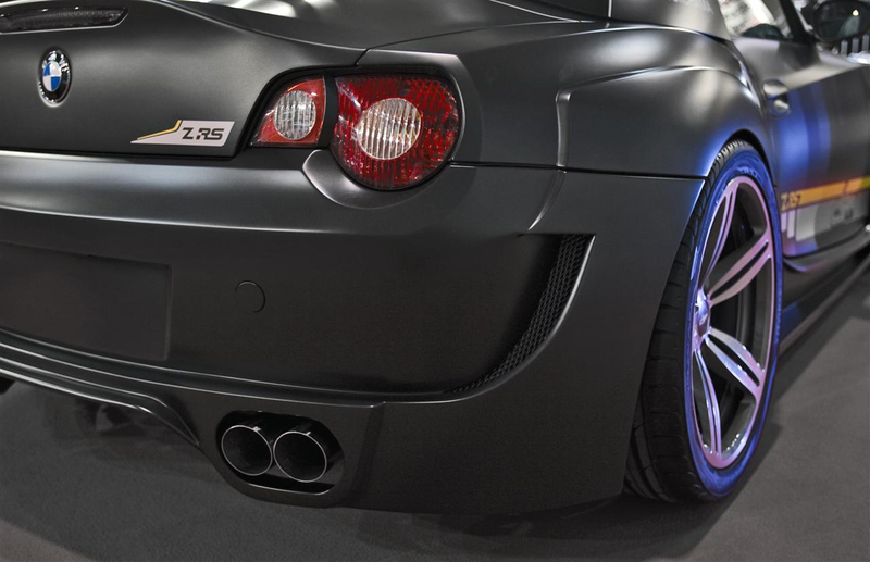 Illustration for article titled Racer-Designed BMW Z4 Body Kit Proves Drivers Should Stick To Driving